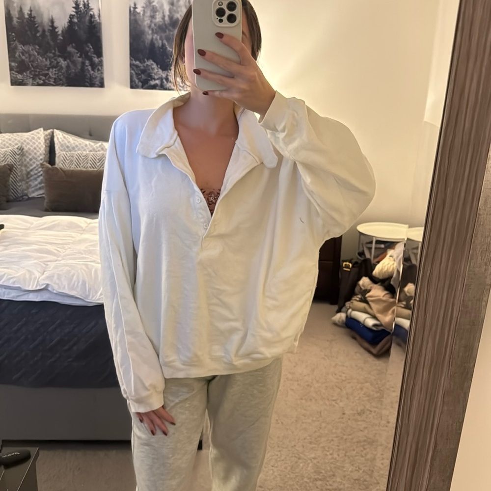 Soft fleecy cotton sweatshirt